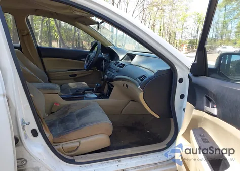 2011 Honda Accord 2.4 Lx из США, поврежденный, VIN 1HGCP2F38BA085917